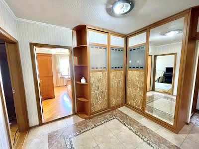 квартира за адресою Йорданська вул. (Лайоша Гавро), 11д