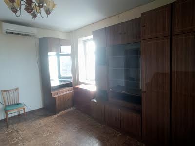 квартира за адресою Дніпровська вул., 98