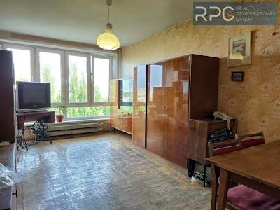 квартира за адресою Романа Ратушного вул. (Волгоградська), 17