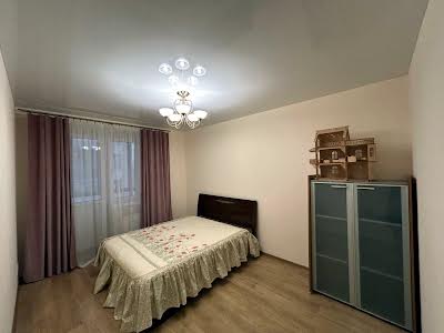 квартира за адресою Академіка Лебедєва вул., 1