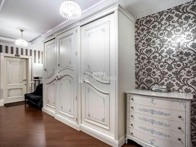 квартира за адресою Бориса Гмирі вул., 8б
