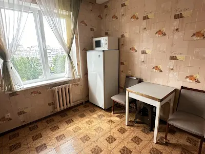 квартира по адресу Небесной Сотни просп. (Маршала Жукова), 75