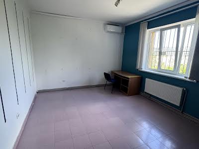 комерційна за адресою Львівське шосе, 20/1