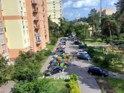 квартира за адресою Конча-Заспинська вул. (Генерала Матикіна), 18