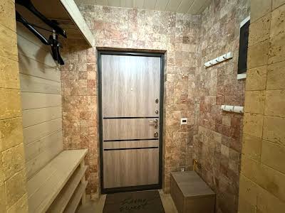 квартира по адресу Луговская ул., 248
