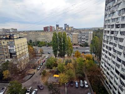 квартира за адресою Героїв просп., 20