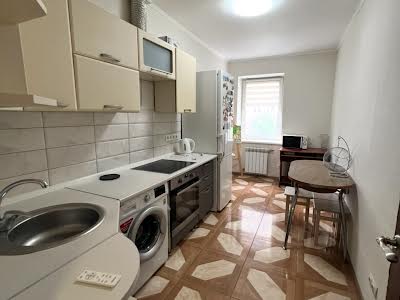 квартира за адресою Краснокутський пров., 16