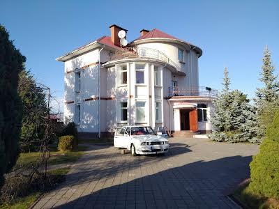 дом по адресу Анатолия Соловьяненко ул.