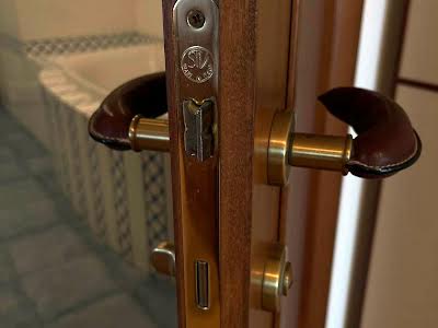 квартира за адресою Кропивницького вул., 10