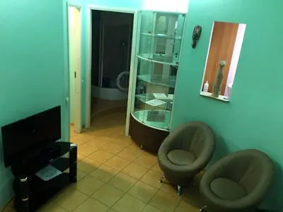 комерційна за адресою Слобожанський просп. (Газети 