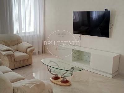 квартира за адресою Регенераторна вул., 4 к5