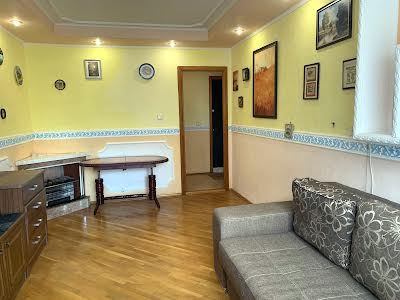 квартира по адресу Героев Днепра ул., 38-В