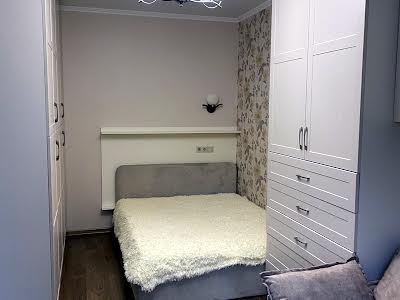 квартира за адресою Регенераторна вул., 4