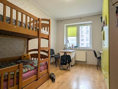 квартира за адресою Райдужний масив вул., 3