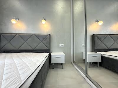 квартира за адресою Михайла Максимовича вул. (Онуфрія Трутенка), 24-Б