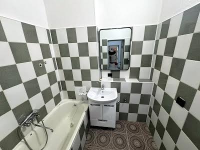 квартира за адресою Підвалля вул., 3