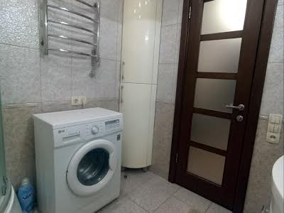 квартира за адресою Осіння вул., 13