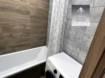 квартира за адресою Автозаводська вул., 6