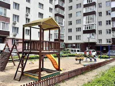 квартира за адресою Нижня Берегова вул., 2/2є