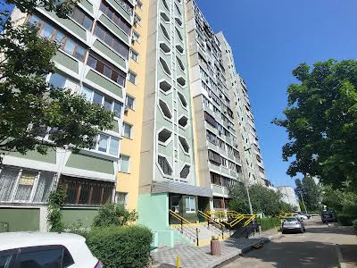 квартира за адресою Петра Григоренка просп., 38а