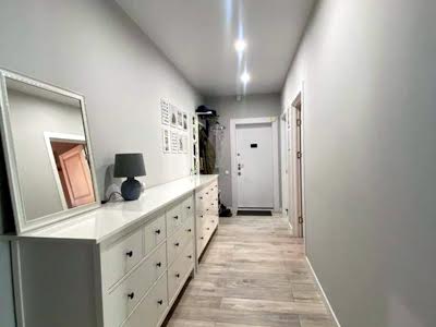 квартира за адресою Регенераторна вул., 4 к8