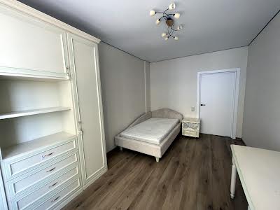 квартира за адресою Кадетський Гай вул., 12