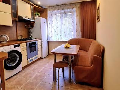 квартира за адресою Набережна Перемоги вул., 108