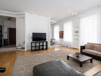 квартира за адресою Круглоуніверситетська вул., 6