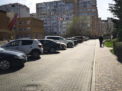 коммерческая по адресу Армейская ул., 8г