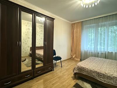 квартира по адресу Оноре де Бальзака ул., 18