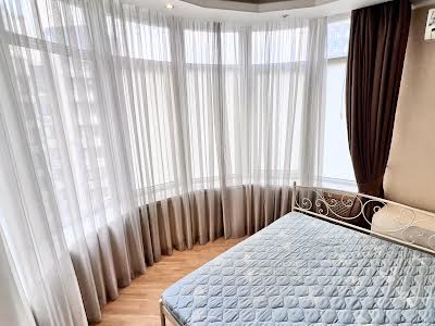 квартира за адресою Дмитрівська вул., 69