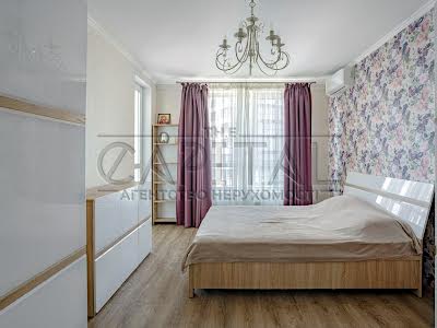 квартира за адресою Зарічна вул., 1-В