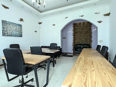 комерційна за адресою Шота Руставелі вул., 1