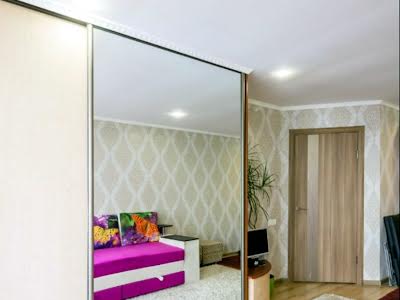 квартира за адресою Теплична вул., 48