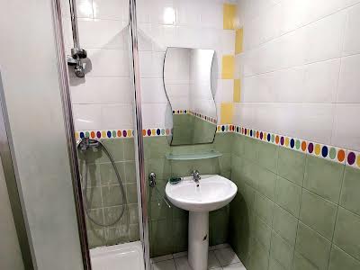 квартира за адресою Кривий Ріг, Пам'яті Героїв вул., 37