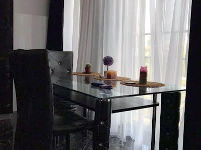 квартира за адресою Регенераторна вул., 4