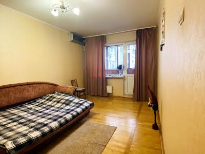 квартира за адресою Степана Олійника вул., 17