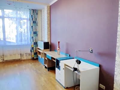 квартира за адресою Гната Хоткевича вул. (Червоногвардійська), 12