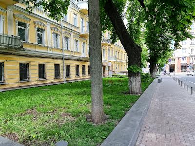 коммерческая по адресу Хмельницкого Богдана ул., 29/2