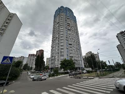 квартира за адресою Ревуцького вул., 7В