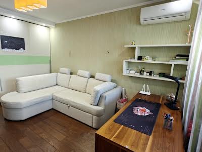 квартира за адресою Григорія Ващенка вул., 1