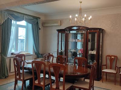квартира за адресою Вокзальна вул. (Петровського), 6