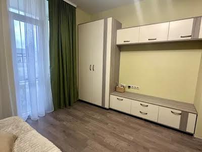 квартира за адресою Практична вул., 8