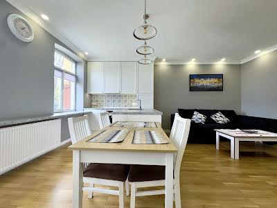 квартира за адресою Гординських вул., 18