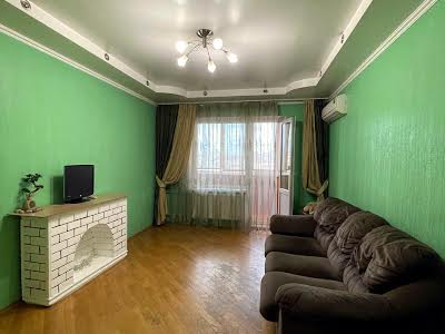 квартира по адресу Николая Ушакова ул., 16