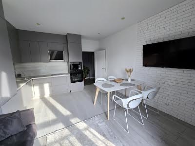 квартира за адресою Метрологічна вул., 15