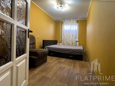 квартира за адресою Митрополита Василя Липківського вул. (Урицького), 3