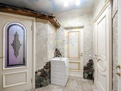 комерційна за адресою Петра Калнишевського вул. (Михайла Майорова), 7