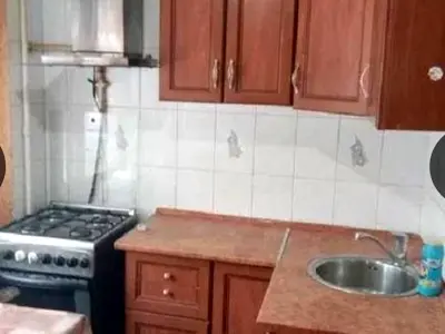 квартира за адресою Салютна вул., 27