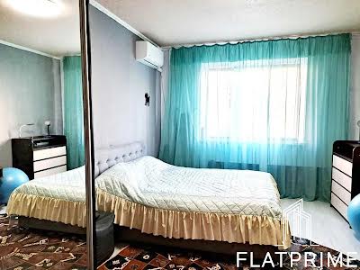 квартира за адресою Драгоманова вул., 25